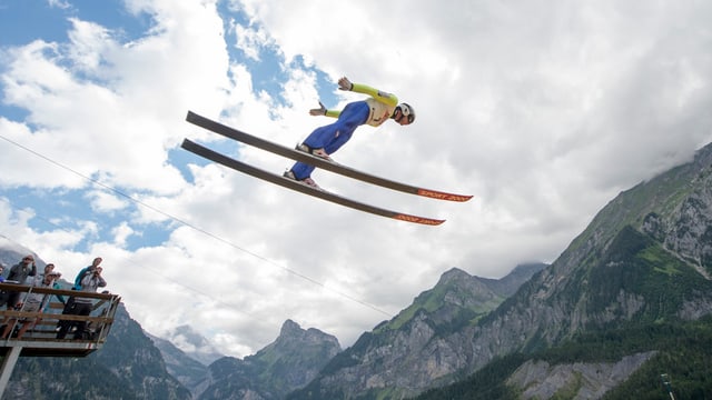 Skispringer in der Luft. Skispringer in der Luft.