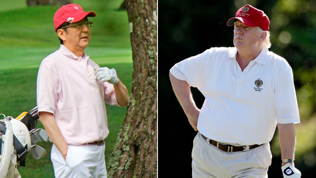Japans Ministerpräsident Shinzo ABe und US-Präsident Donald Trump in Golfkleidung. Japans Ministerpräsident Shinzo ABe und US-Präsident Donald Trump in Golfkleidung.