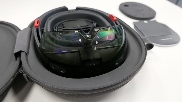 Microsoft «Hololens» mit Schutzhülle. Microsoft «Hololens» mit Schutzhülle.