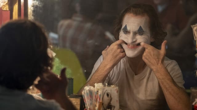 Sorgte schon im Vorfeld für Debatten und jetzt im Kino: «Joker»