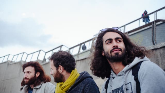 Drei junge Männer am Strand von Tel-Aviv. Drei junge Männer am Strand von Tel-Aviv.