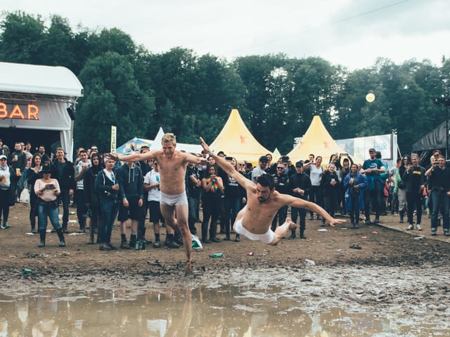 Openair St.Gallen: Sprung ins kalte Nass. Splätsch!