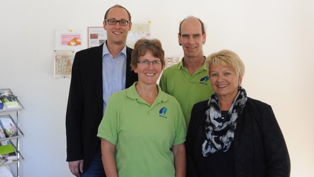 Martin Candinas (cusseglier naziunal), Marlies Vincenz (Spitex Cadi), Daniel Herger (Spitex Cadi), Marlis Alig (SBK) Martin Candinas (cusseglier naziunal), Marlies Vincenz (Spitex Cadi), Daniel Herger (Spitex Cadi), Marlis Alig (SBK)