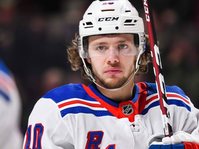 Artemi Panarin. Artemi Panarin.