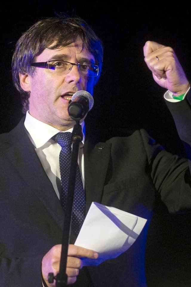 Carles Puigdemont hält Rede. Carles Puigdemont hält Rede.