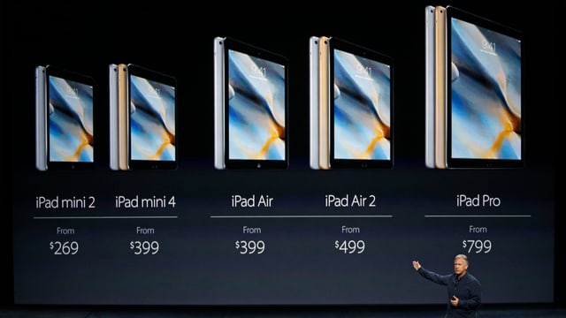 Phil Schiller, Apples Senior Vice President of Worldwide Marketing, bei der Vorstellung des iPad Pro in San Francisco. Phil Schiller, Apples Senior Vice President of Worldwide Marketing, bei der Vorstellung des iPad Pro in San Francisco.