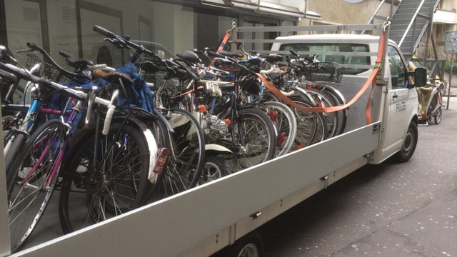 Velos auf einem Lastwagen Velos auf einem Lastwagen
