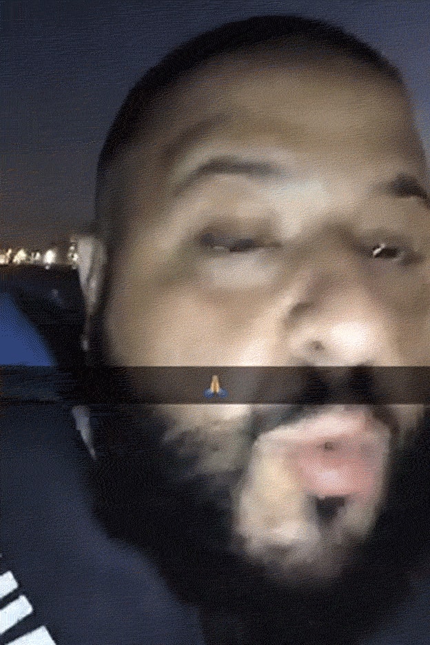 DJ Khaled gerät auf seinem Jet Ski in Seenot DJ Khaled gerät auf seinem Jet Ski in Seenot