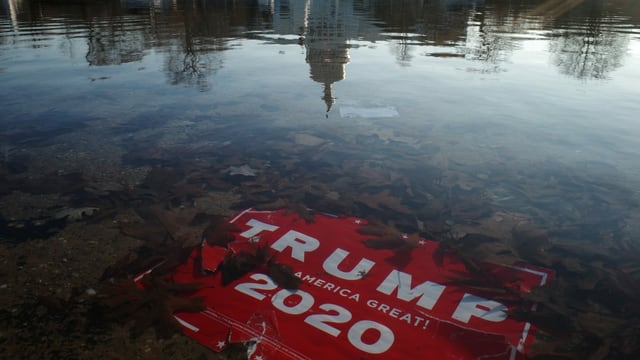 Trump-Schild vor dem Kapitol Trump-Schild vor dem Kapitol