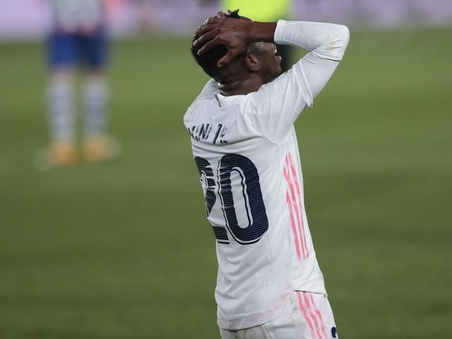 Real Madrid blamierte sich am Wochenende zuhause gegen Alaves. Real Madrid blamierte sich am Wochenende zuhause gegen Alaves.