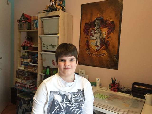 Ein Harry Potter Fan lacht