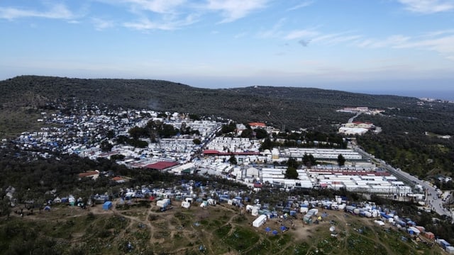 Il champ Moria sin l'insla Lesbos da surengì. Il champ Moria sin l'insla Lesbos da surengì.