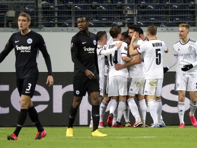 Die Basel-Spieler beim Auswärtssieg. Die Basel-Spieler beim Auswärtssieg.