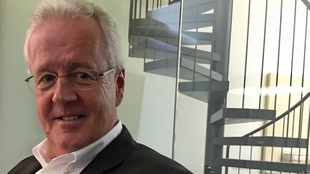 Werner Eglin in seinem Büro in Baden. Werner Eglin in seinem Büro in Baden.