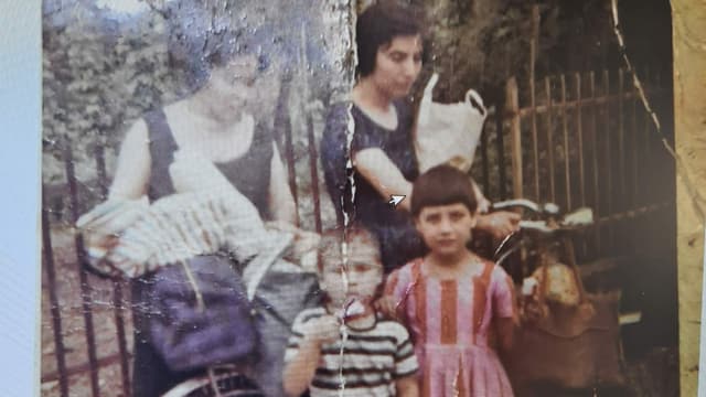 Egidio Stigliano mit vier Jahren zusammen mit seiner Schwester zu Besuch in Altstätten SG Egidio Stigliano mit vier Jahren zusammen mit seiner Schwester zu Besuch in Altstätten SG
