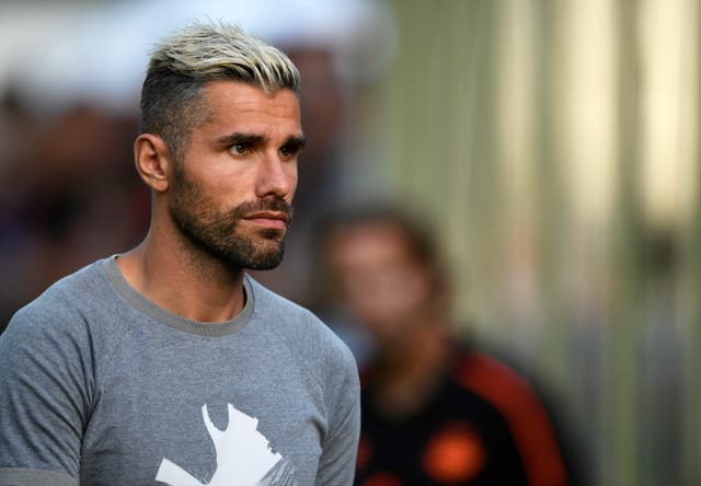Valon Behrami. Valon Behrami.