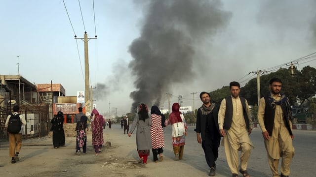 Rauch über Kabul. Rauch über Kabul.