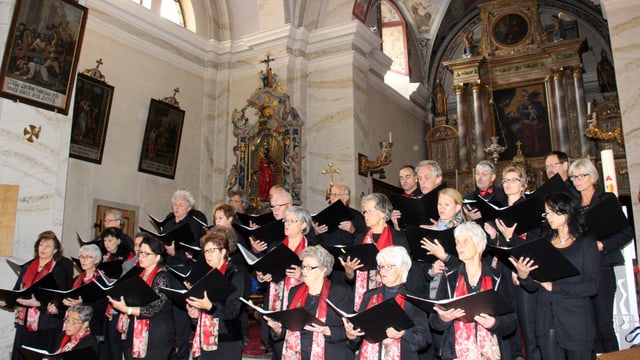 Il Chor masdo Alvra durant ses concert da giubileum l'onn 2016. Il Chor masdo Alvra durant ses concert da giubileum l'onn 2016.