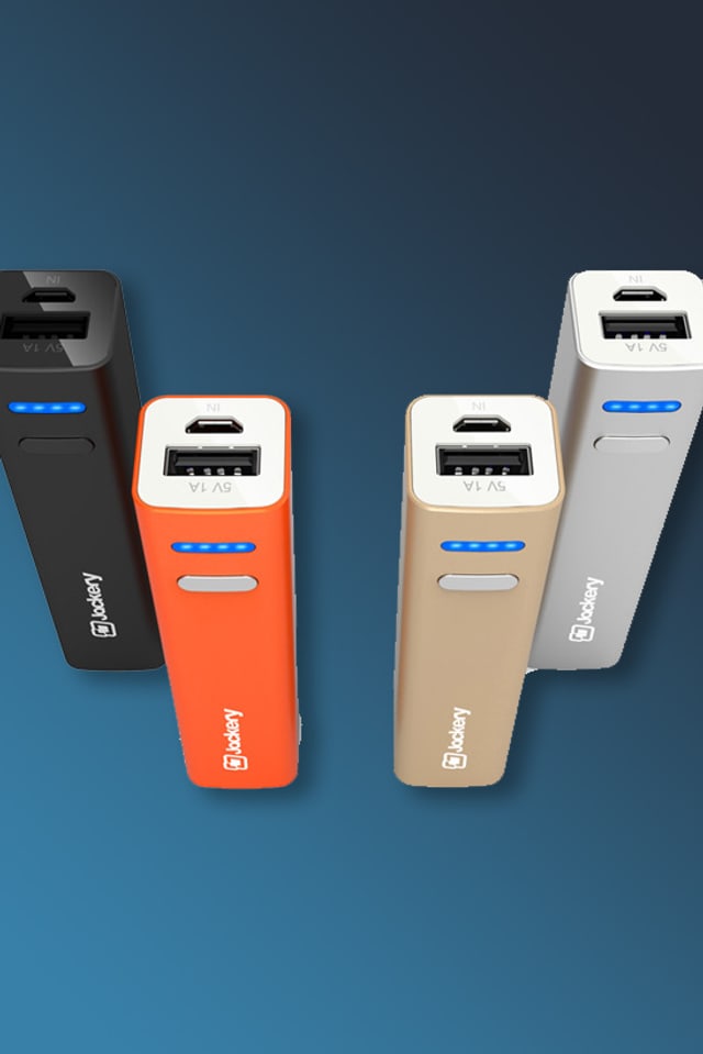 Akkus mit USB Anschluss, etwa in der Grösse eines Feuerzeugs. Akkus mit USB Anschluss, etwa in der Grösse eines Feuerzeugs.