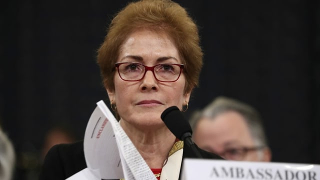 Die US-Botschafterin Marie Yovanovitch war für Donald Trump ein rotes Tuch. Die US-Botschafterin Marie Yovanovitch war für Donald Trump ein rotes Tuch.