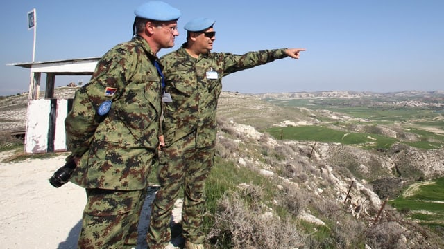 UNO-Soldaten in der Pufferzone. UNO-Soldaten in der Pufferzone.
