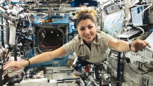 Video «Space Tourists - Was darf ein Traum kosten?» abspielen Video «Space Tourists - Was darf ein Traum kosten?» abspielen