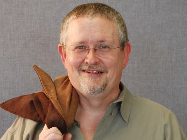 Nahaufnahme des Autors Orson Scott Card. Nahaufnahme des Autors Orson Scott Card.