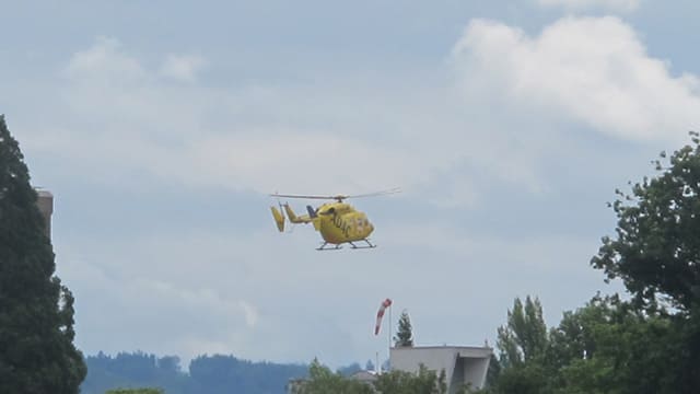 TCS-Helikopter in der Luft TCS-Helikopter in der Luft