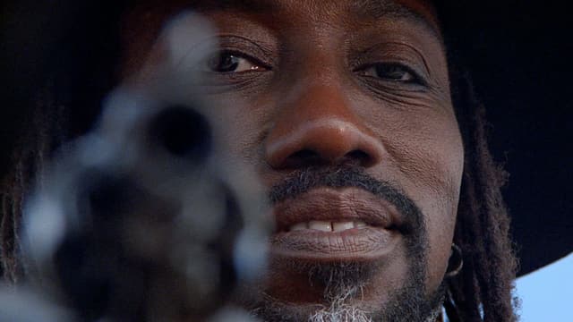 Wesley Snipes als schiesswütiger Antiheld im Gore-Western «Gallowwalkers».