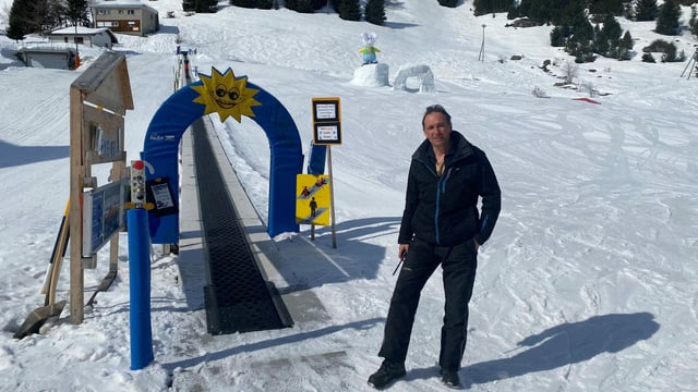 Marco Fasciati dals Implants da Sport da Beiva en il paradis d'ir cun skis d'uffants. Marco Fasciati dals Implants da Sport da Beiva en il paradis d'ir cun skis d'uffants.