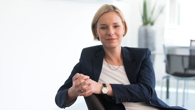 Purtret da Ladina Heimgartner Purtret da Ladina Heimgartner