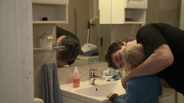 Rainer bei seinem leiblichen Vater Per. Rainer bei seinem leiblichen Vater Per.