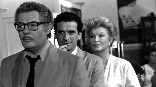 Marcello Mastroianni, Massimo Troisi und Marina Vlady in «Splendor». Marcello Mastroianni, Massimo Troisi und Marina Vlady in «Splendor».