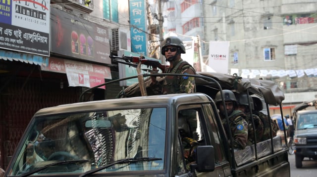 Soldaten in Dhaka. Soldaten in Dhaka.