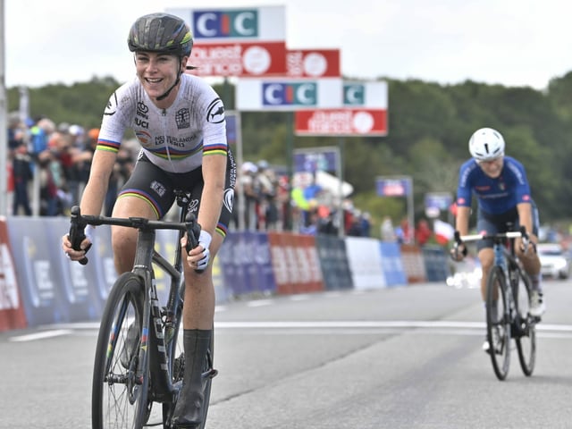 Annemiek van Vleuten. Annemiek van Vleuten.