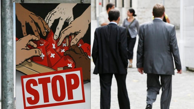 Plakat der SVP für Einbürgerungsinitiative Plakat der SVP für Einbürgerungsinitiative