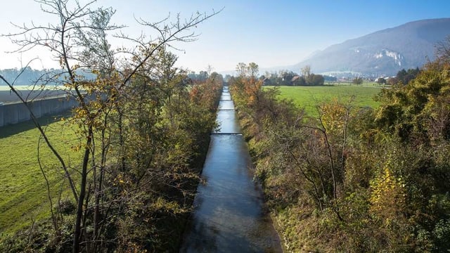 Kanalisierter Fluss Kanalisierter Fluss
