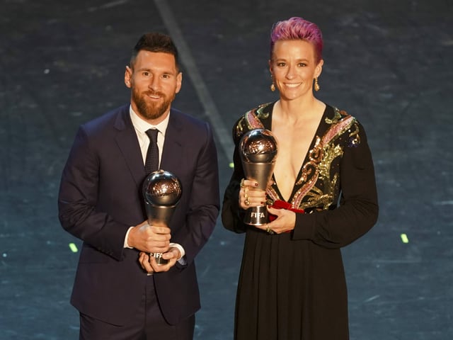 Lionel Messi und Megan Rapinoe Lionel Messi und Megan Rapinoe
