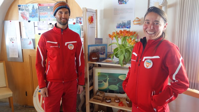 Gregor Vellacher ed Edda Hergarten da la scola da skis Beiva. Gregor Vellacher ed Edda Hergarten da la scola da skis Beiva.
