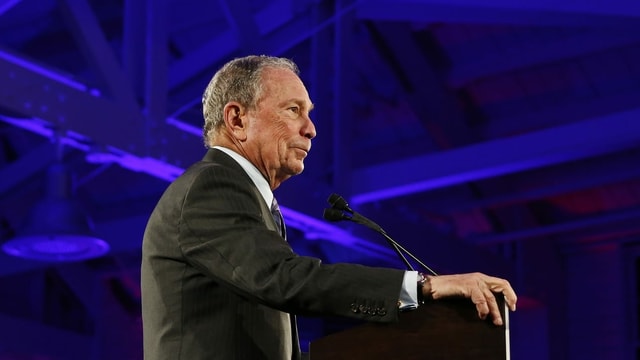 Michael Bloomberg richtete sich am letzten Sonntag in San Antonio an seine Unterstützer. Michael Bloomberg richtete sich am letzten Sonntag in San Antonio an seine Unterstützer.