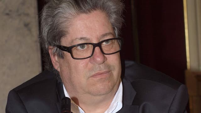 Produzent Peter Reichenbach auf einer Pressekonferenz im Jahr 2012. Produzent Peter Reichenbach auf einer Pressekonferenz im Jahr 2012.