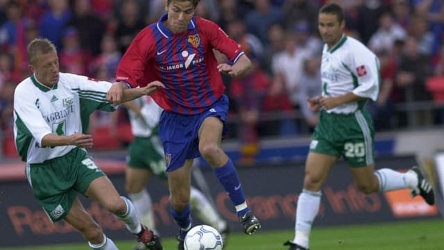 Bild mit Patrick Winkler aus dem Archiv von einem Spiel als FCSG-Spieler gegen den FC Basel. Bild mit Patrick Winkler aus dem Archiv von einem Spiel als FCSG-Spieler gegen den FC Basel.