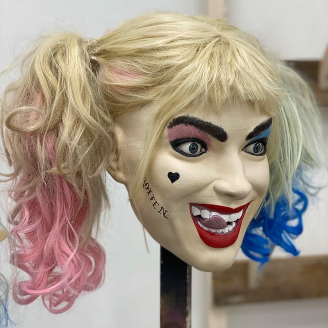 Maske der Comicfigur Harley Quinn Maske der Comicfigur Harley Quinn