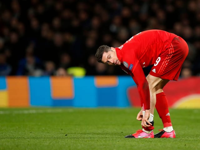 Robert Lewandowski im Hinspiel des CL-Achtelfinals gegen Chelsea Robert Lewandowski im Hinspiel des CL-Achtelfinals gegen Chelsea
