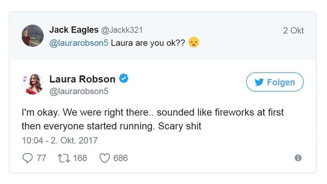 Laura Robson twittert einem Bekannten. Laura Robson twittert einem Bekannten.