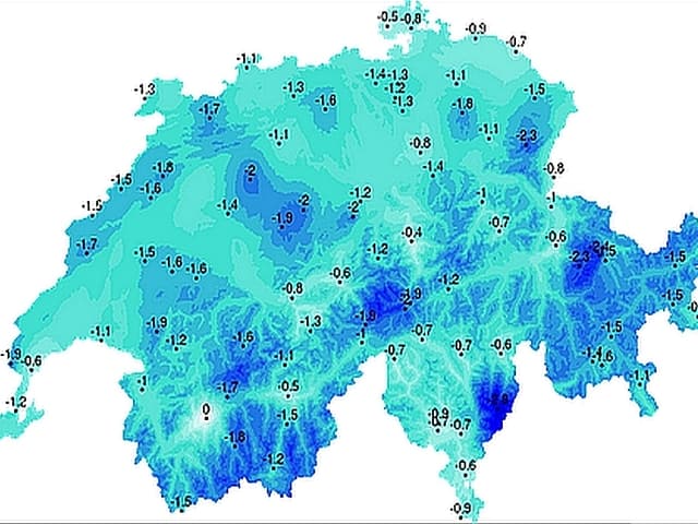 Ein Grafik in Blautönnen zeigt die Temperaturabweichungen für Oktober auf der Schweizkarte. Ein Grafik in Blautönnen zeigt die Temperaturabweichungen für Oktober auf der Schweizkarte.