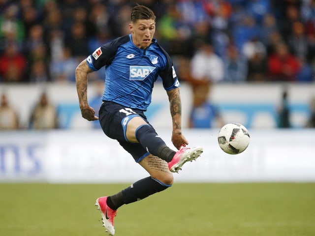 Steven Zuber am Ball