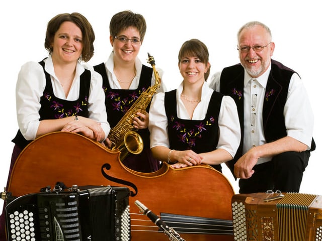 Gruppenfoto vom Musikquartett Willis Wyberkapelle. Gruppenfoto vom Musikquartett Willis Wyberkapelle.
