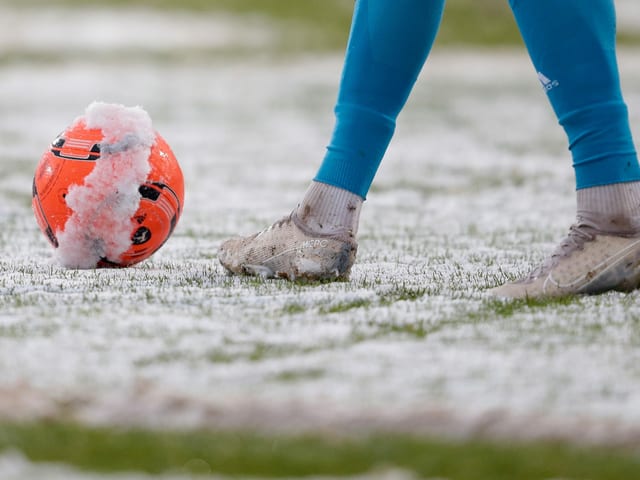 Ball im Schnee Ball im Schnee