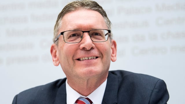 Pirmin Bischof an einer Medienkonferenz. Pirmin Bischof an einer Medienkonferenz.